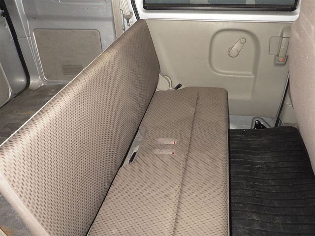 2017 Nissan NV100 Clipper DX GLパッケージ 4WD auction photo 6