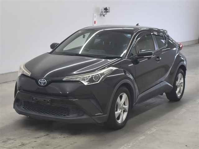2017 Toyota C-HR S auction photo 4
