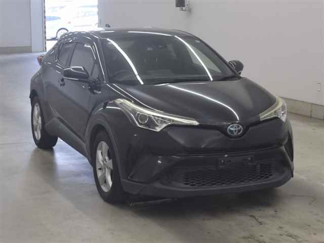 2017 Toyota C-HR S Japan auction vehicle