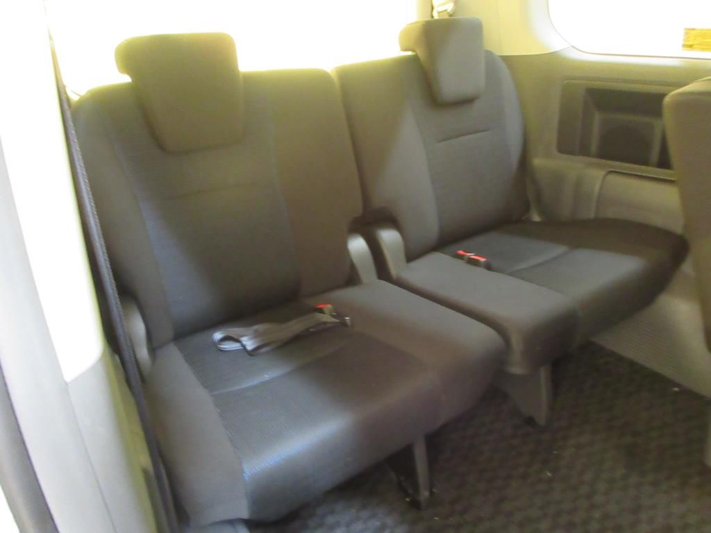 2009 Toyota Voxy Z 8人 auction photo 8