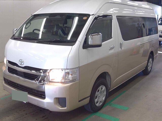 2026 Toyota Hiace Grand Cabin 4WD auction photo 4