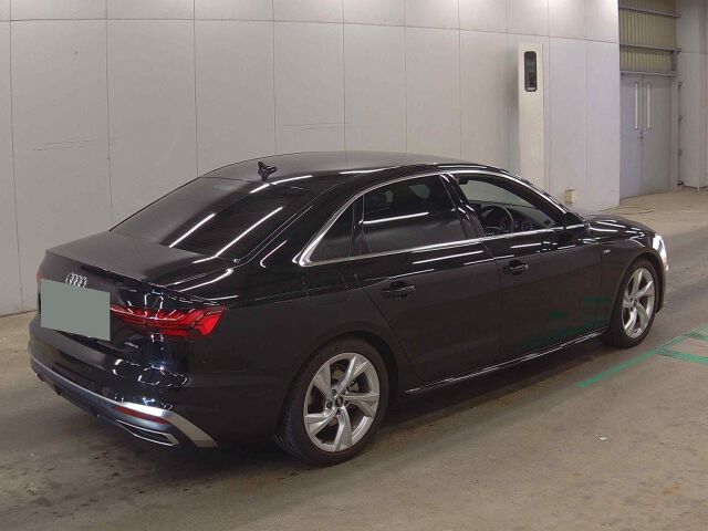 2022 Audi A4 40TDIクワトロSライン 4WD auction photo 5