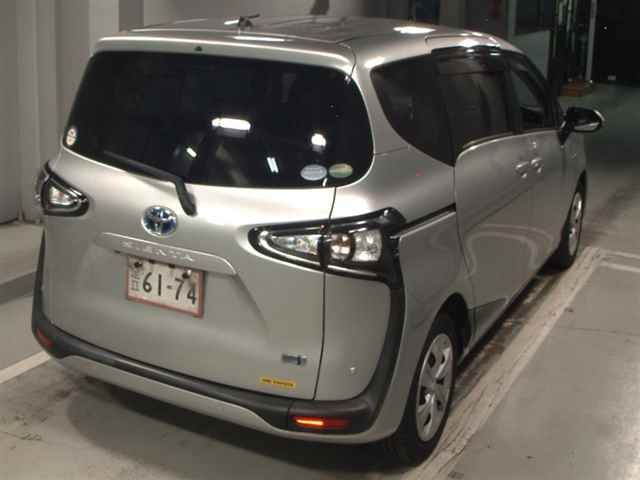 2019 Toyota Sienta Hybrid G auction photo 5
