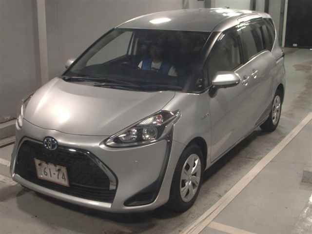 2019 Toyota Sienta Hybrid G auction photo 4