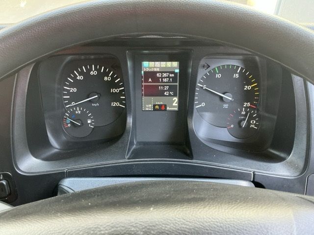 2021 Mitsubishi Fuso Sグレート Van auction photo 6