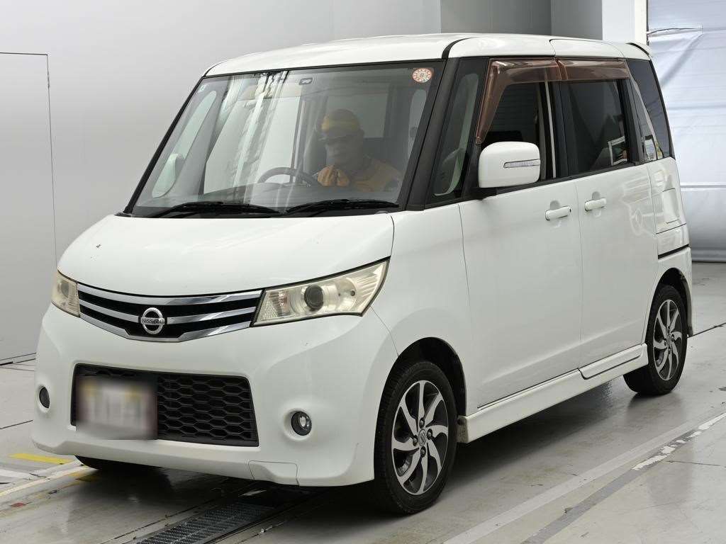2010 Nissan Roox ハイウェイスター Japan auction vehicle