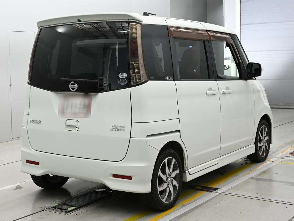 2010 Nissan Roox ハイウェイスター auction photo 2