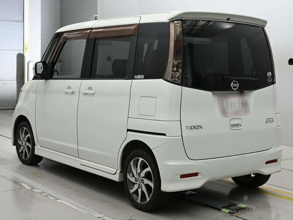 2010 Nissan Roox ハイウェイスター auction photo 6