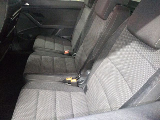 2016 Volkswagen ゴルフトゥーラン TSIコンフォートライン auction photo 6