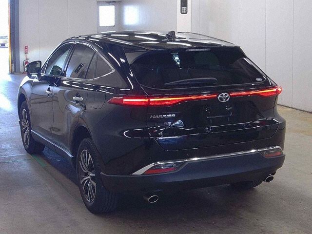 2023 Toyota Harrier G 4WD auction photo 2