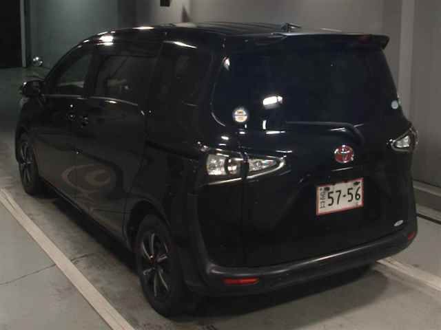 2019 Toyota Sienta Fanbase G auction photo 2