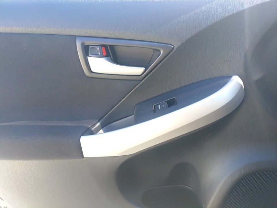 2015 Toyota Prius auction photo 13