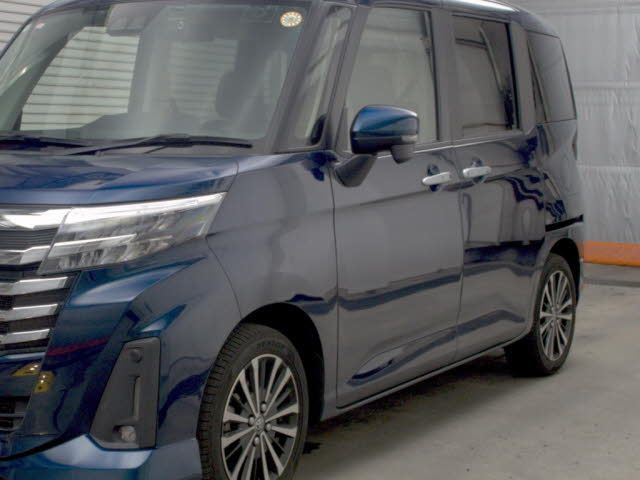 2021 Toyota Roomy Custom G-T auction photo 4