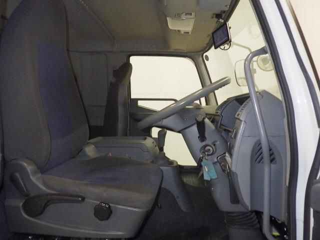 2015 Mitsubishi Fuso Fighter Wing auction photo 6