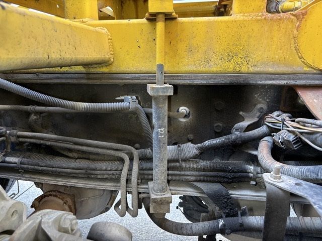 2016 Hino Profia mixer auction photo 16
