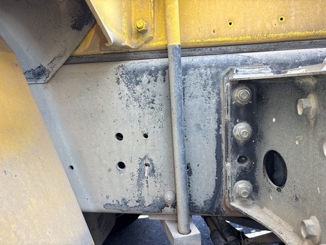 2016 Hino Profia mixer auction photo 15
