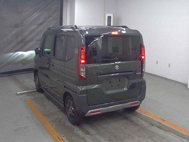2024 Suzuki スペーシアギア ハイブリッドXZ auction photo 2