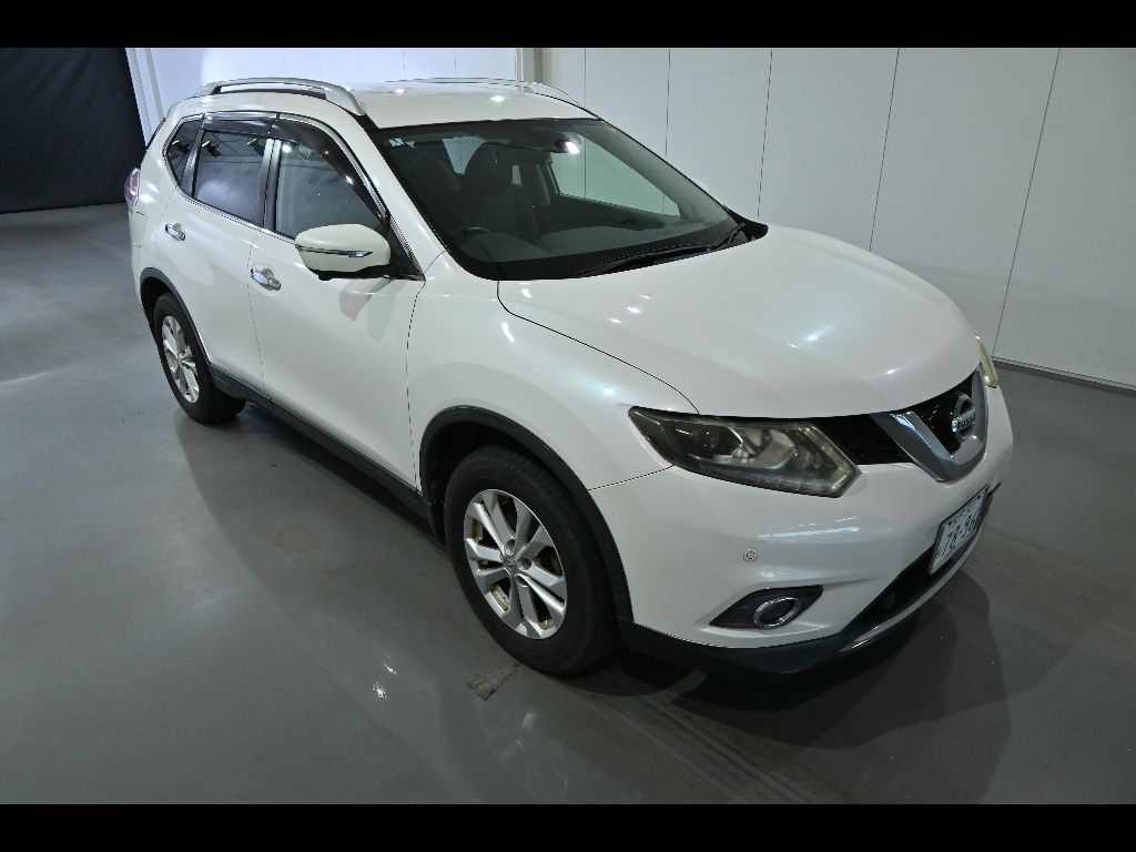 Japan Auction Vehicles 15 2016 Nissan X-Trail 4WD 20Xt Emergency Brake Package, 5-seater auction photo