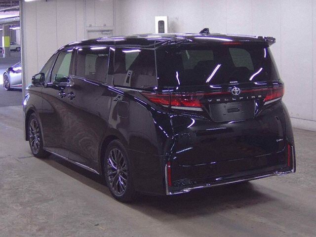 2026 Toyota Vellfire Z Premier auction photo 2