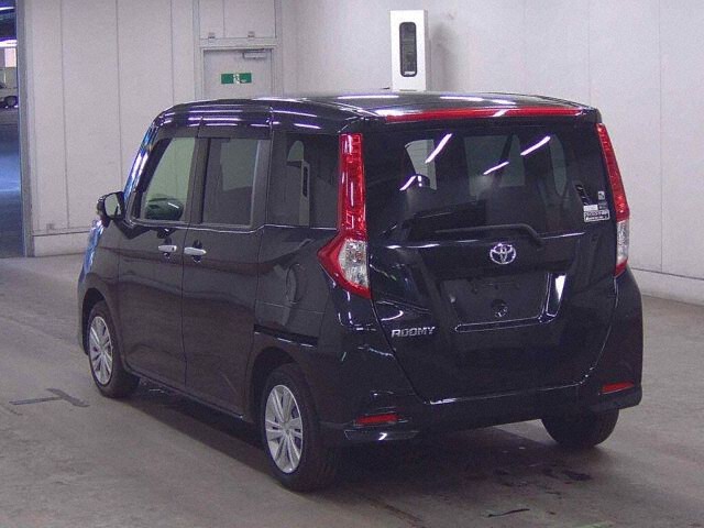 2024 Toyota Roomy G auction photo 2