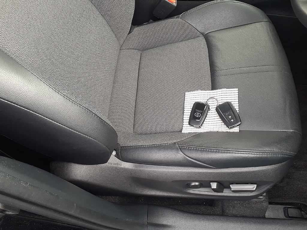 2023 Toyota Corolla Cross Z auction photo 10