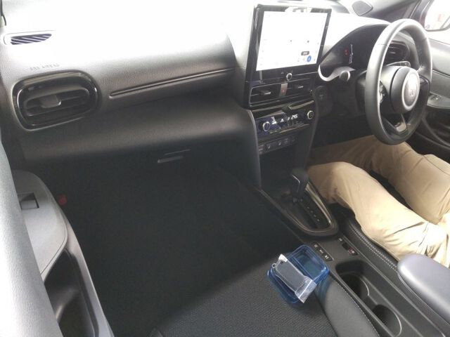 2026 Toyota Yaris Cross Hybrid Z auction photo 3