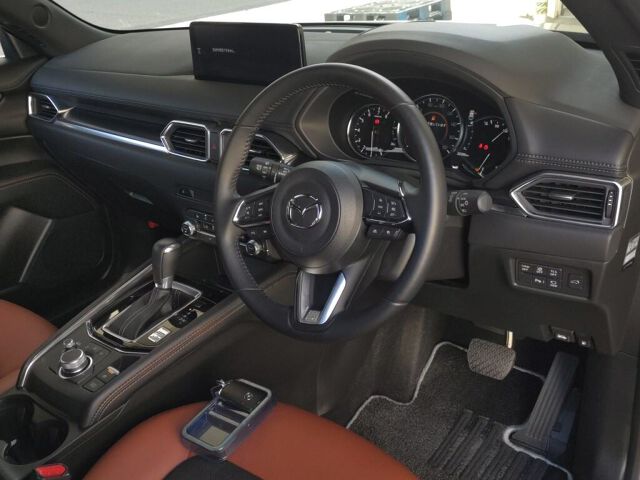 2024 Mazda CX-5 20s Retro Sports Edition auction photo 3