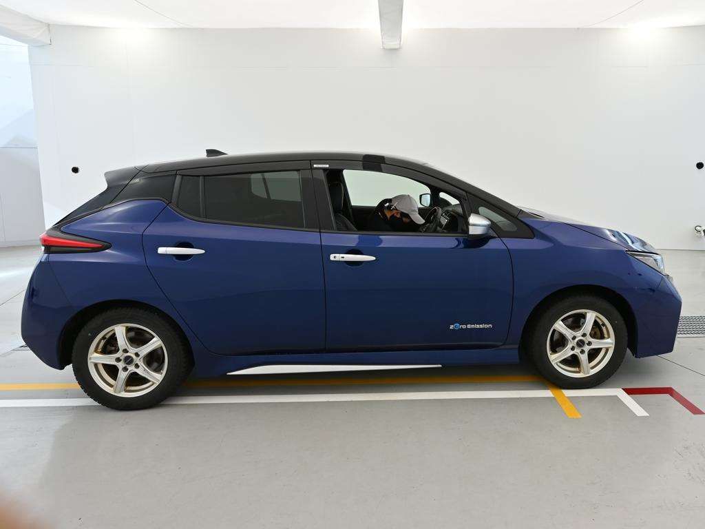 2022 Nissan Leaf e+ オーテック auction photo 3