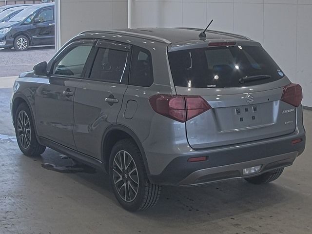 2019 Suzuki エスクード 4WD auction photo 2
