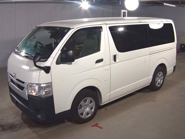 2021 Toyota Hiace ロングDX auction photo 4