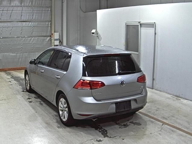 2014 Volkswagen ゴルフ TSIコンフォートラインブルーモーションテクノロジー auction photo 2