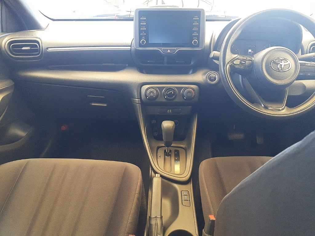 2021 Toyota Yaris X auction photo 11