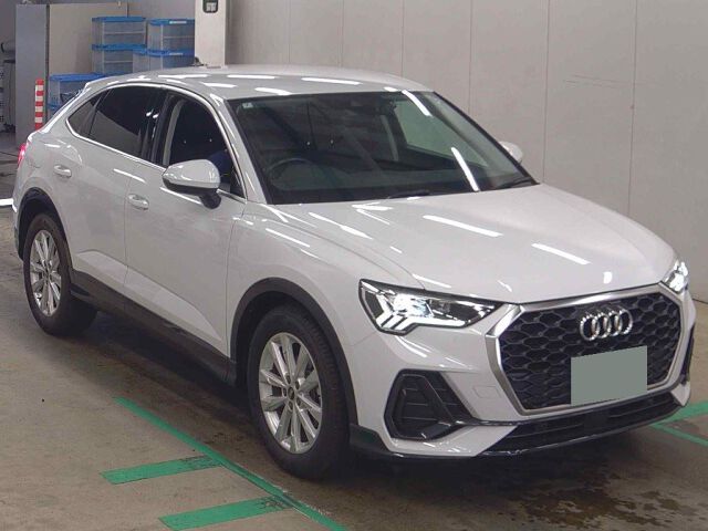 2022 Audi Q3 Sportback 35TFSI Japan auction vehicle