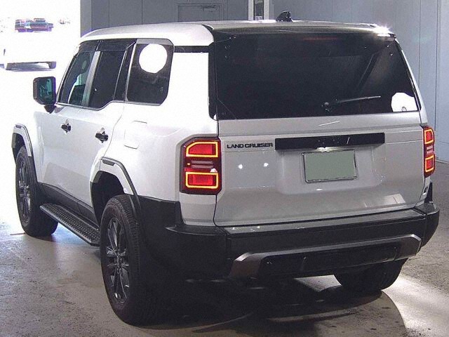 2024 Toyota Land Cruiser 250 ZX 4WD auction photo 2