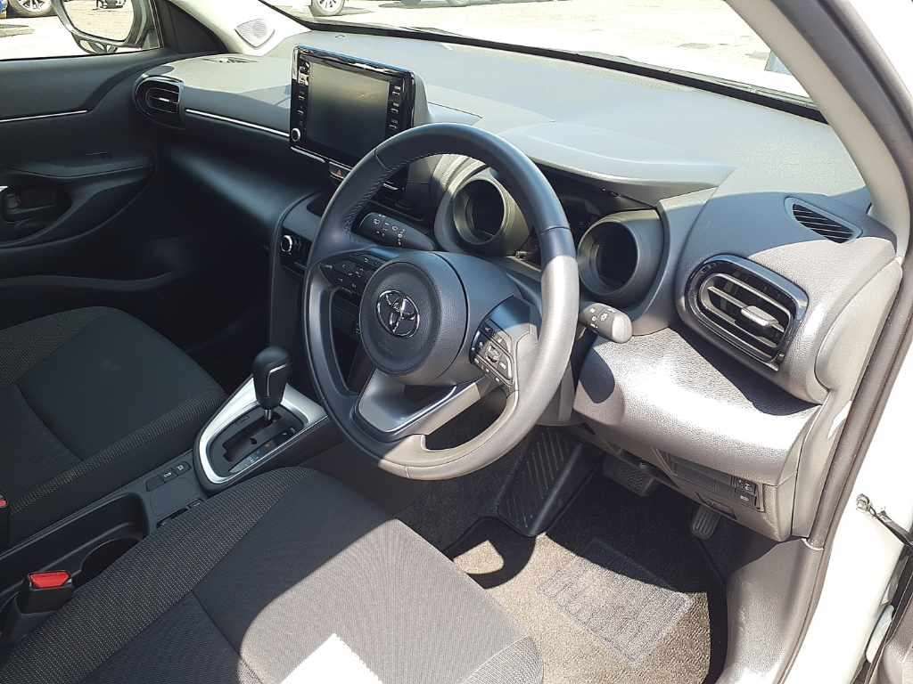 2023 Toyota Yaris Cross G auction photo 9
