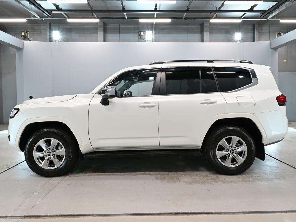 2024 Toyota Land Cruiser VX 4WD auction photo 4