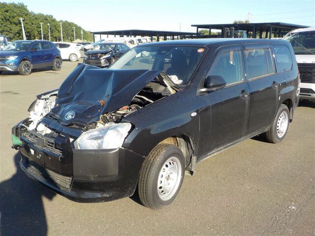 2026 Toyota Probox 4WD auction photo 4