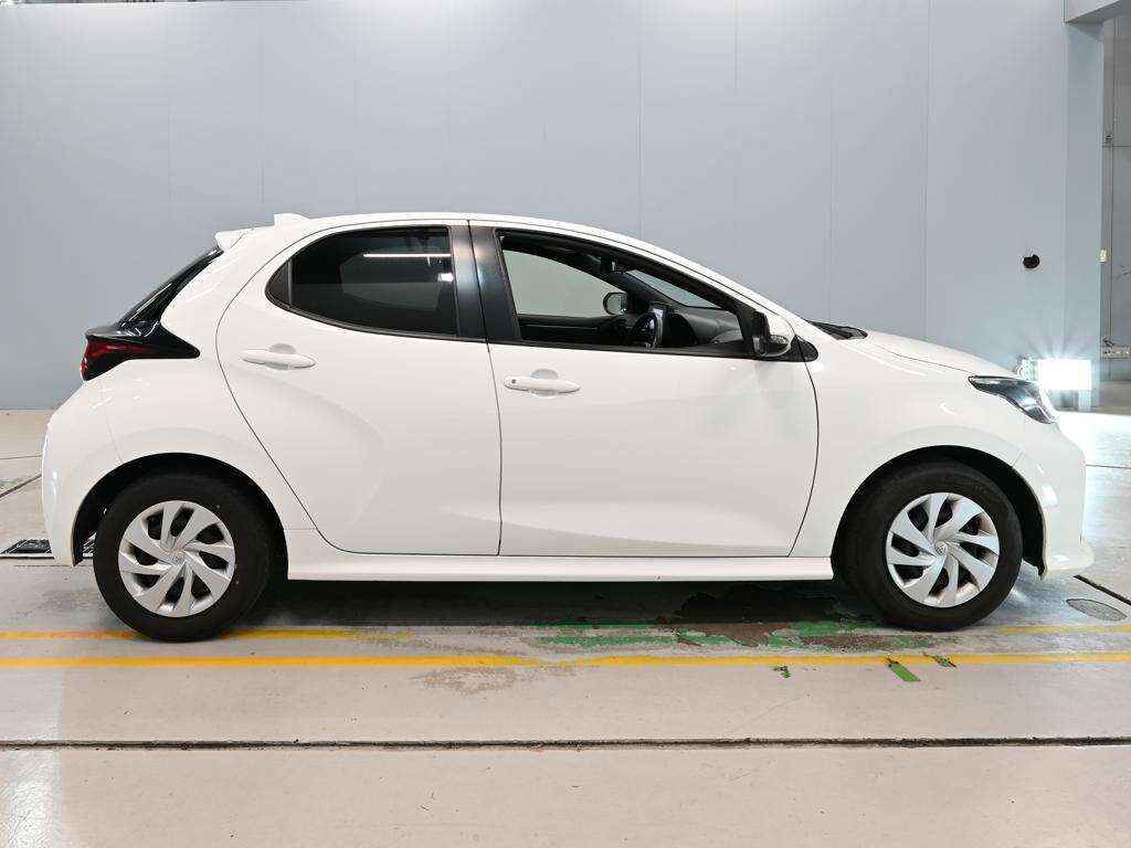 2021 Toyota Yaris X auction photo 3