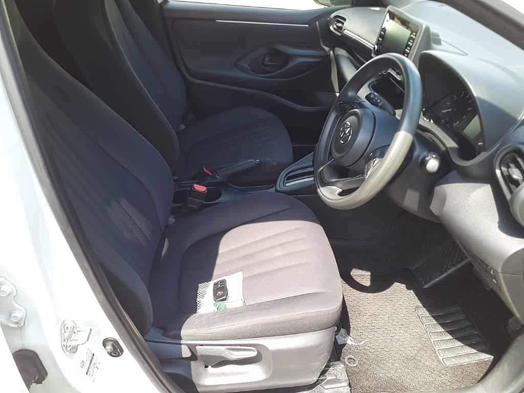 2021 Toyota Yaris X auction photo 10