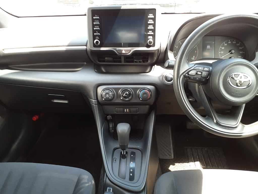 2021 Toyota Yaris X auction photo 11