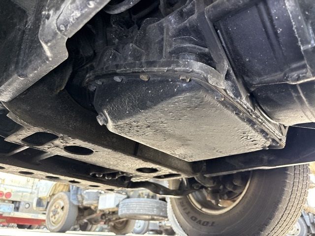 2010 Isuzu Elf ヒラ auction photo 11