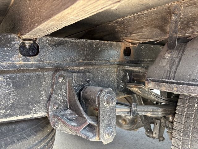 2010 Isuzu Elf ヒラ auction photo 16