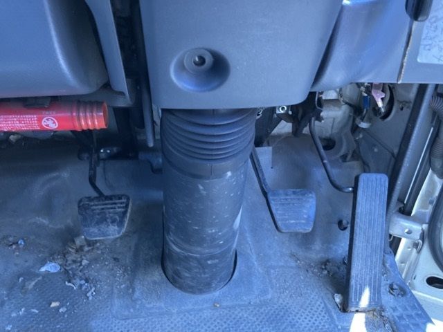 2010 Isuzu Elf ヒラ auction photo 4