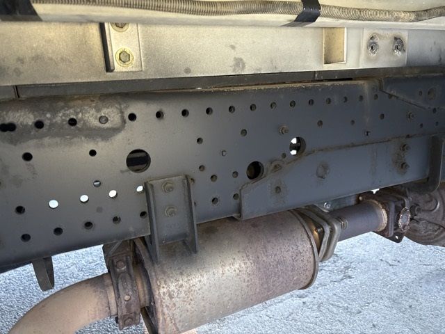 2009 Isuzu Forward アルミウイング auction photo 15