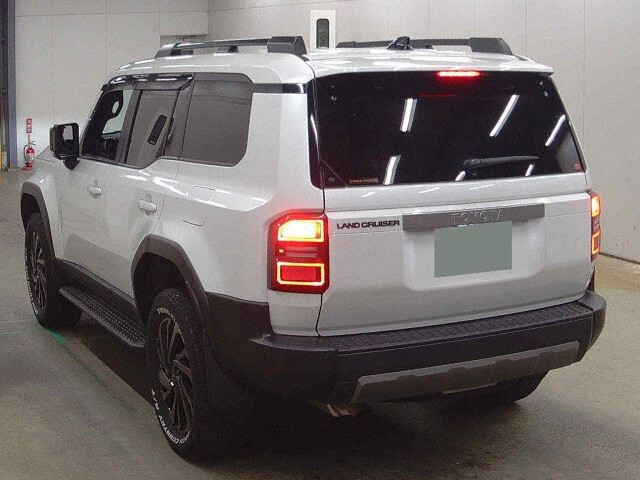2024 Toyota Land Cruiser 250 VX 4WD auction photo 2