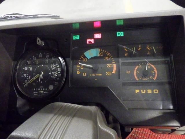 1989 Mitsubishi Fuso Fighter Flatbed auction photo 6