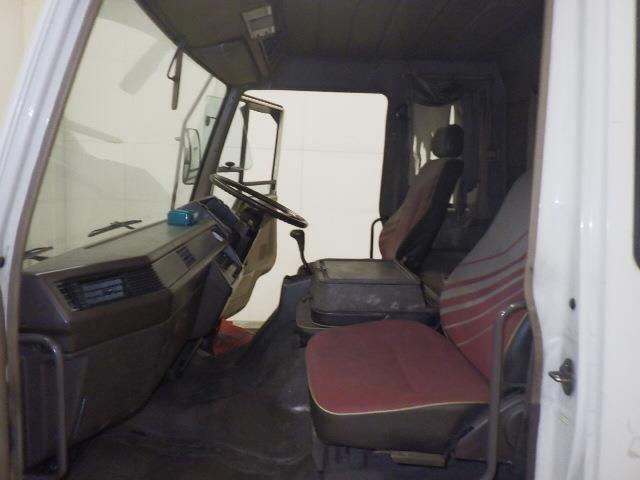 1989 Mitsubishi Fuso Fighter Flatbed auction photo 8
