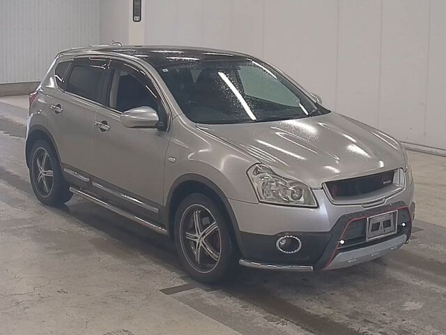 2010 Nissan デュアリス 20G FOUR 4WD Japan auction vehicle