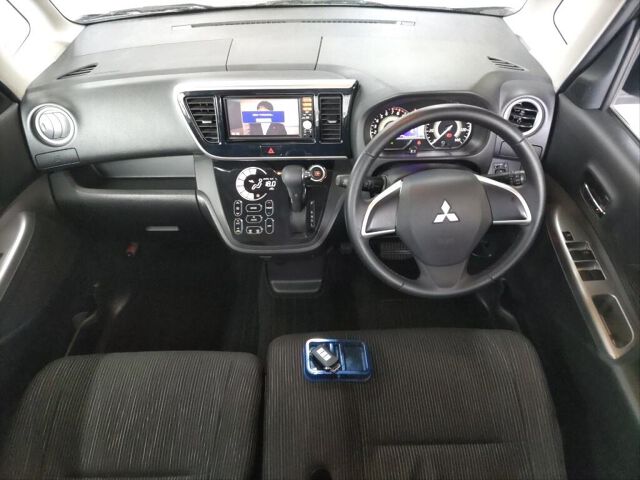 2015 Mitsubishi eK Space Custom G E Assist auction photo 3
