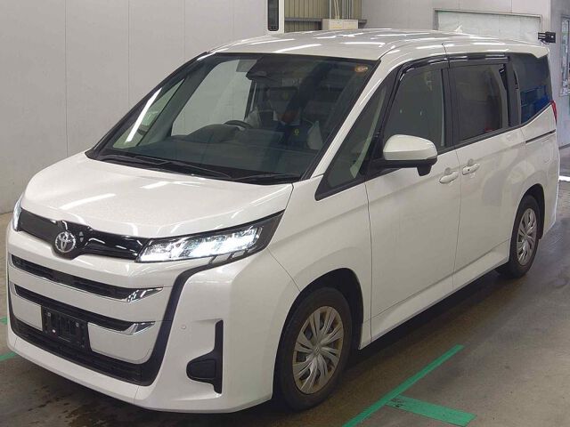 2025 Toyota Noah X auction photo 4